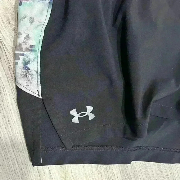 Under Armour Women's Launch 3'' Lined Running Athletic Shorts Printed Size L - Picture 2 of 8